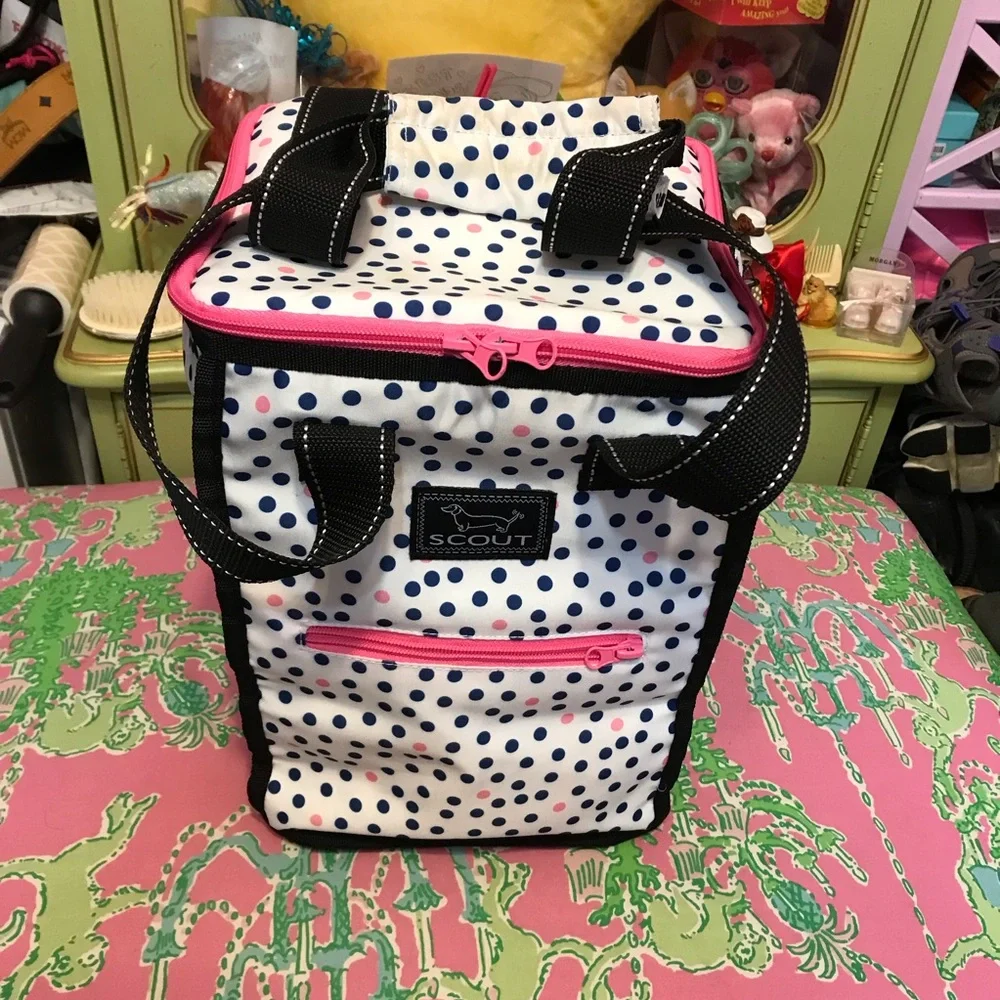 Scout Pleasure Chest Picnic Cooler polka dot